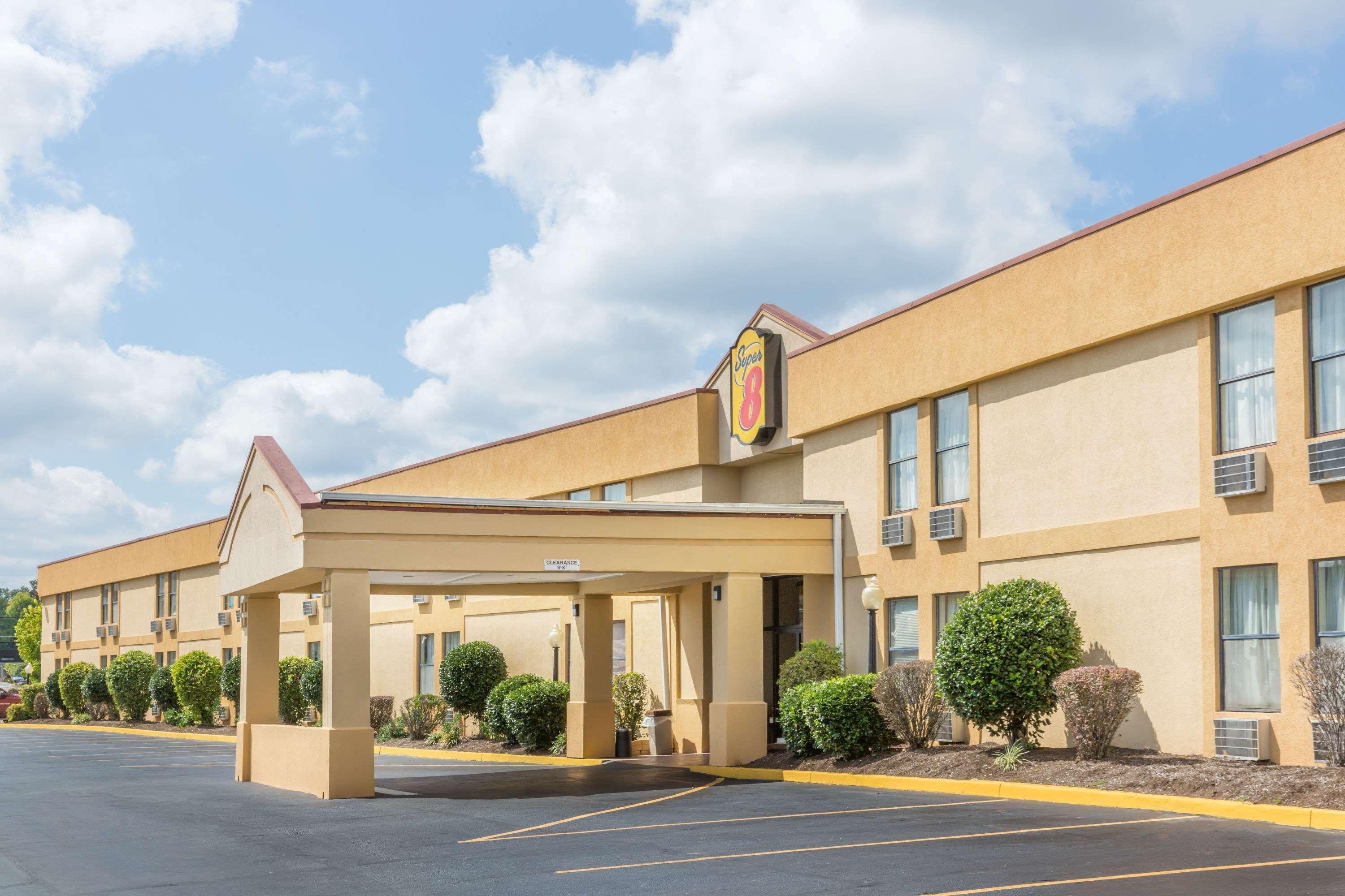 Super 8 By Wyndham Knoxville Downtown Area Extérieur photo